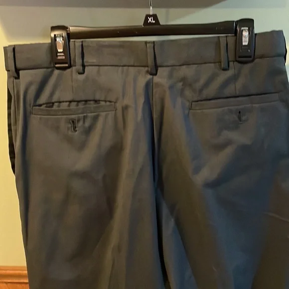 Braggi Mens gray slacks - Picture 1 of 3